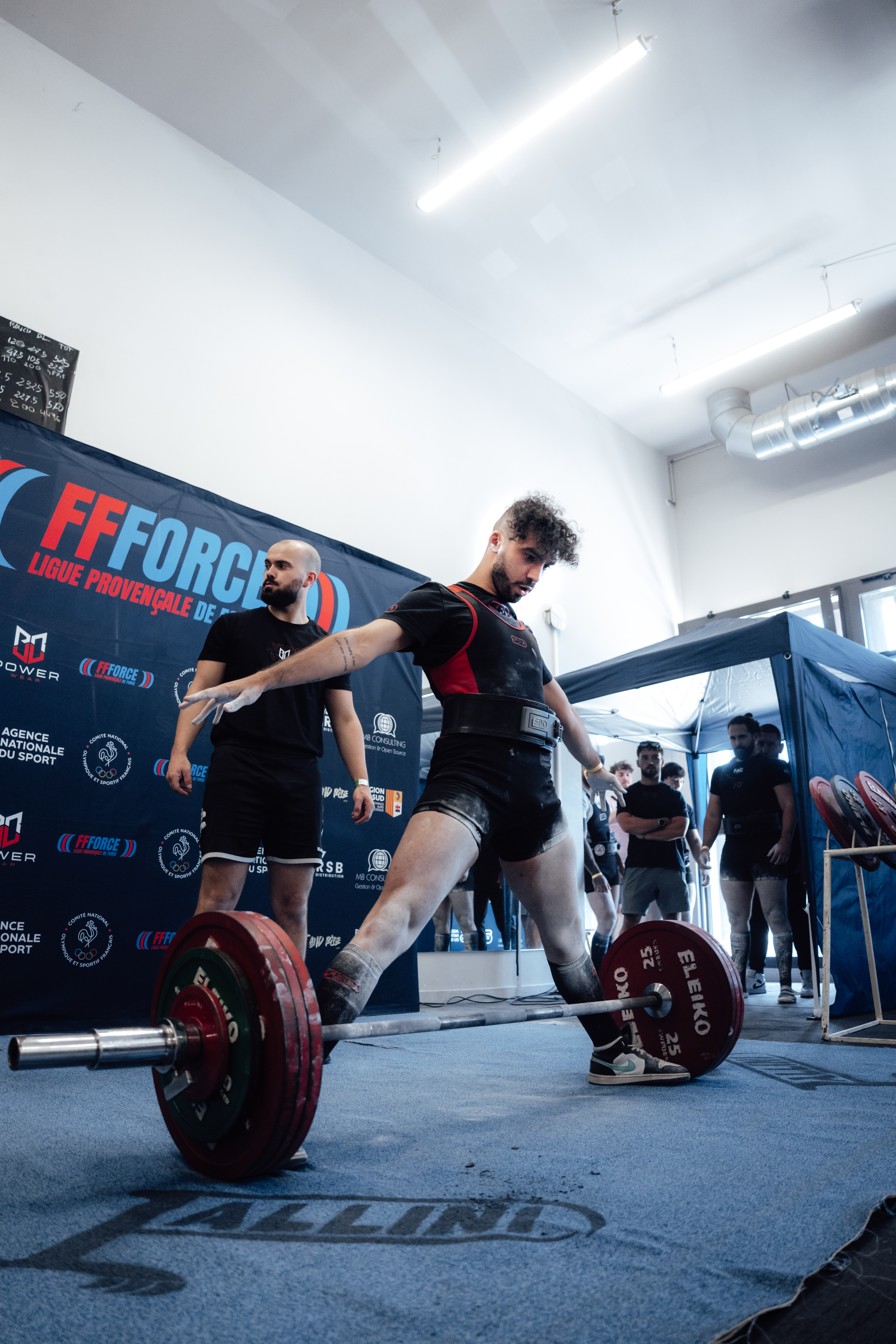 DGHIM Ichem lifting squat